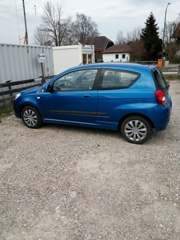 Blau Gebraucht 2009 Chevrolet Aveo Limousine | 1.400 € (Guter Preis) - Bild 1/4