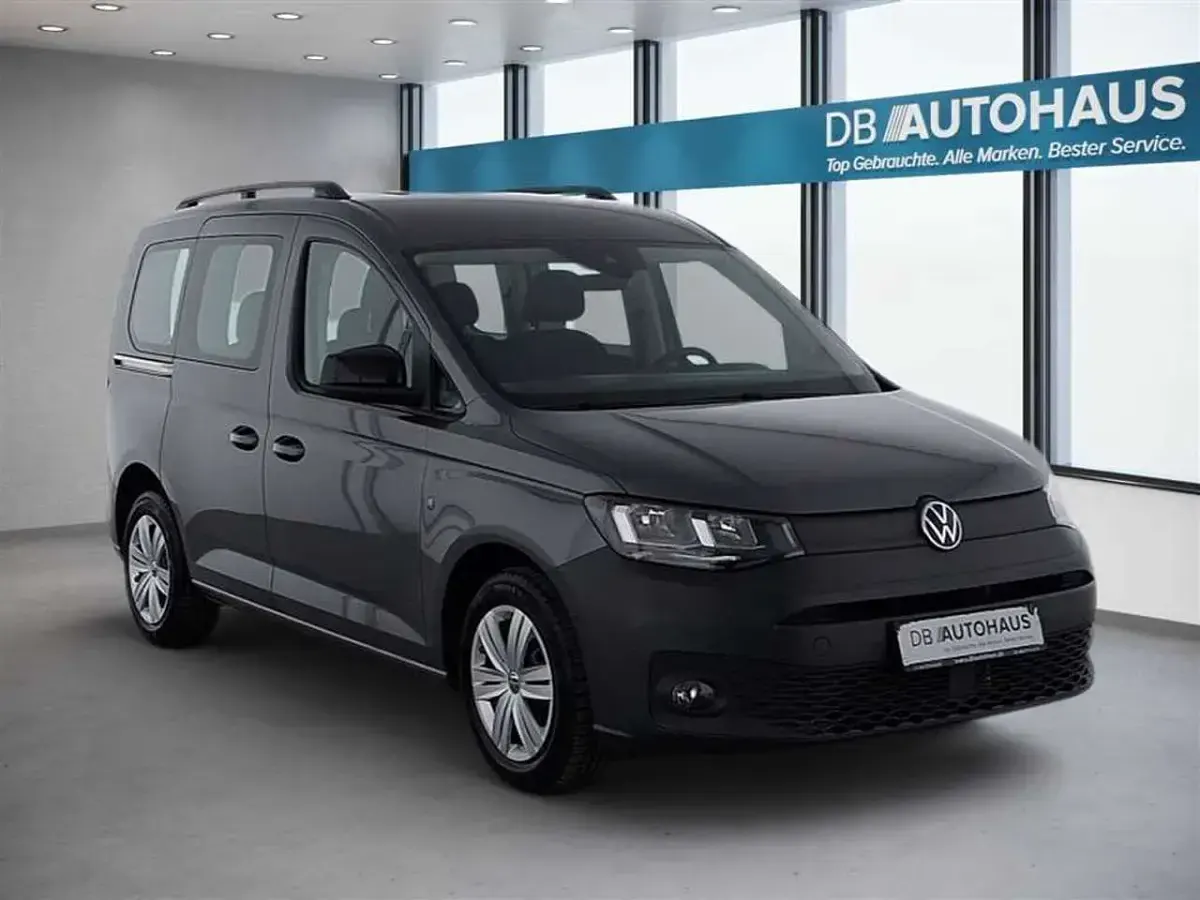Gebraucht VW Caddy 102 PS (75 kW) 2023 Grau Van / Kleinbus