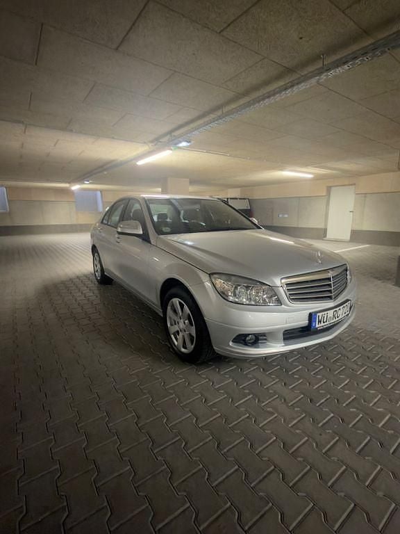 Silber Gebraucht 2007 Mercedes C200 Limousine | 6.450 € (Fairer Preis) - Bild 1/4