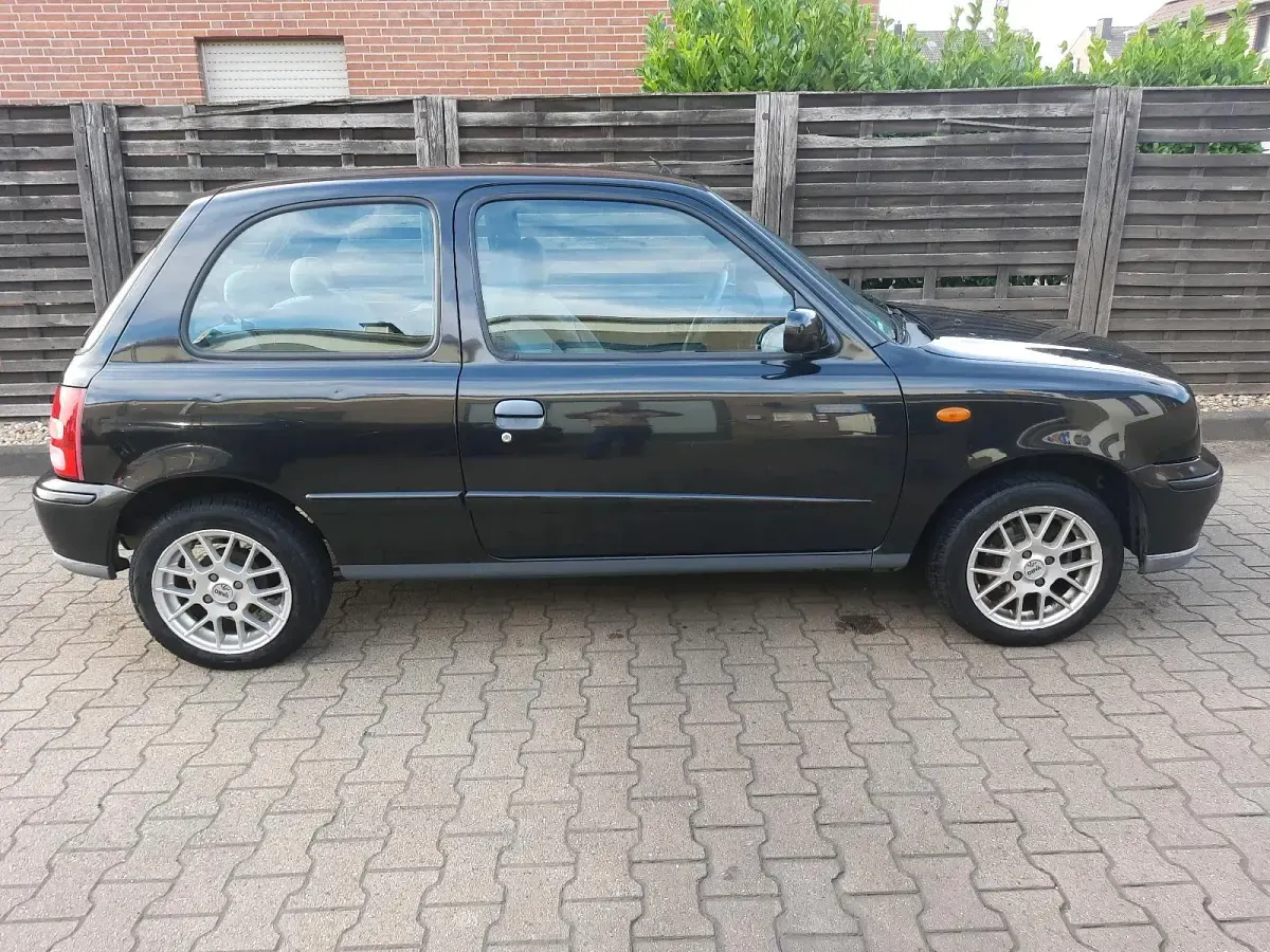 Gebraucht Nissan Micra 60 PS (44 kW) 2002 Schwarz Kleinwagen