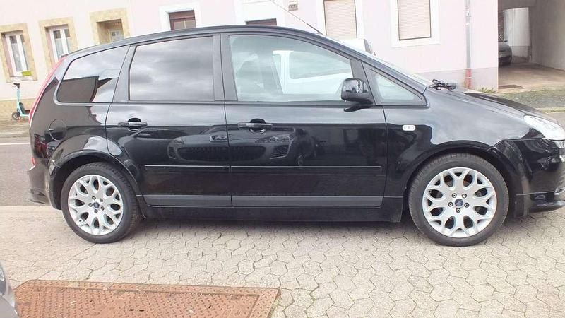 Schwarz Gebraucht 2010 Ford C-MAX Ghia Van / Kleinbus | 3.900 € (Etwas zu teuer) - Bild 1/4