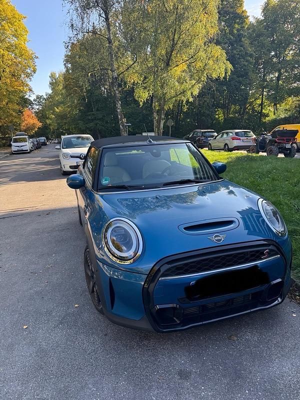 Blau Gebraucht 2023 Mini Cooper Kleinwagen | 29.000 € - Bild 1/4