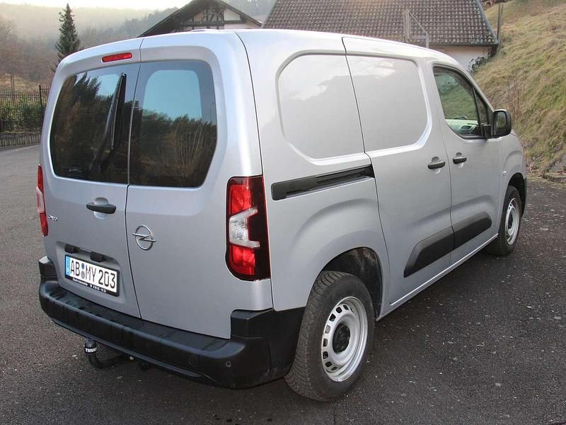 Gebraucht Opel Combo 102 PS (75 kW) 2024 Silber Van / Kleinbus