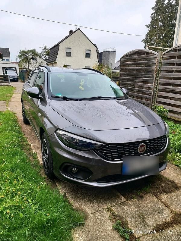Gebraucht Fiat Tipo Easy 120 PS (88 kW) 2017 Andere farben Kombi