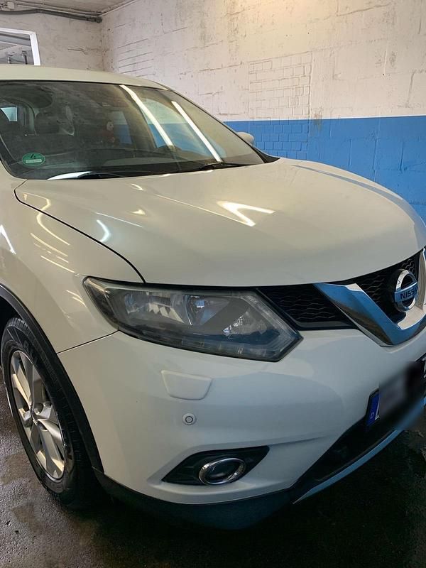 Gebraucht Nissan Qashqai 130 PS (95 kW) 2016 Weiß SUV