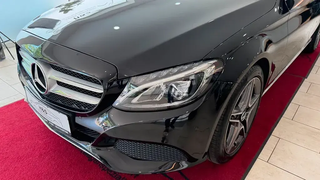Gebraucht Mercedes C300 AMG line 245 PS (180 kW) 2017 Obsidianschwarz  lack Limousine