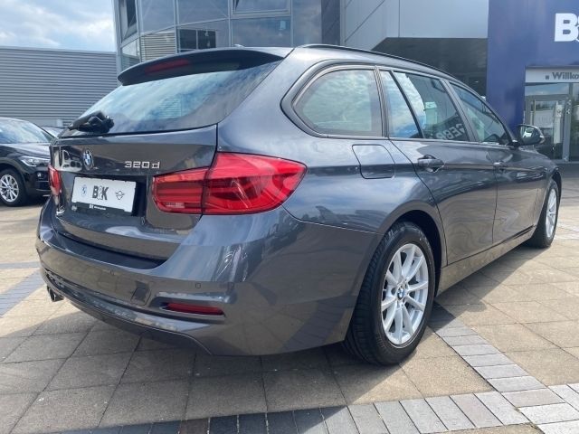 Gebraucht BMW 320 190 PS (139 kW) 2019 Grau Kombi
