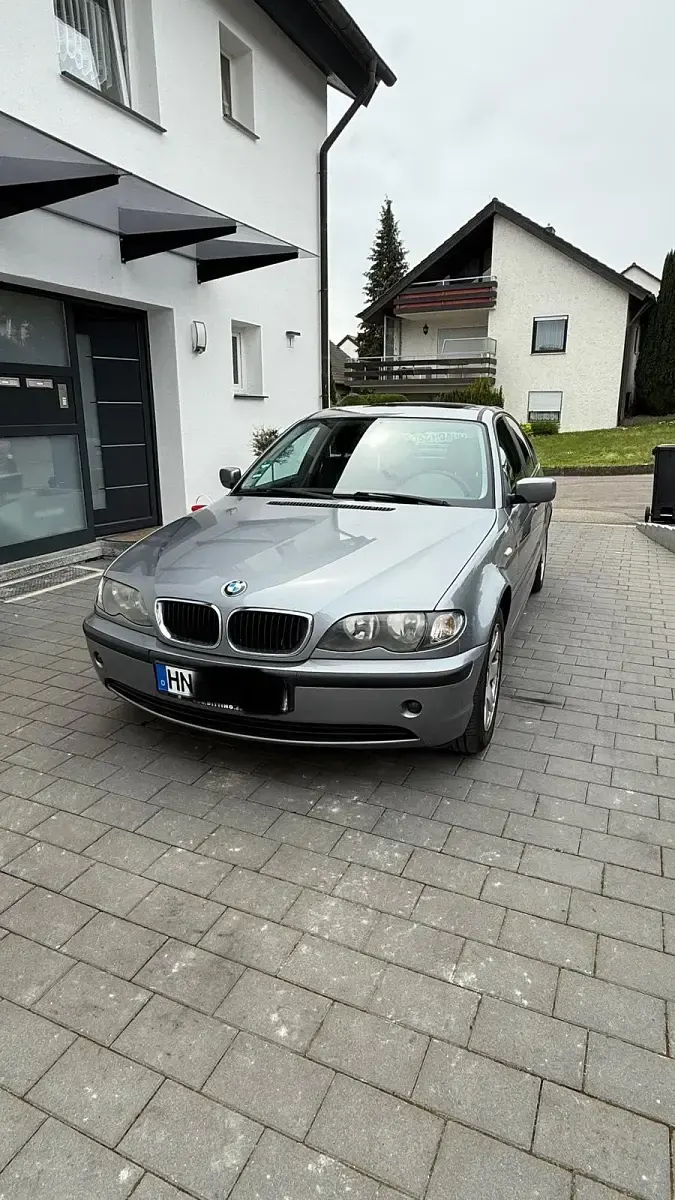 Gebraucht BMW 316 Basis 116 PS (85 kW) 2006 Grau Limousine