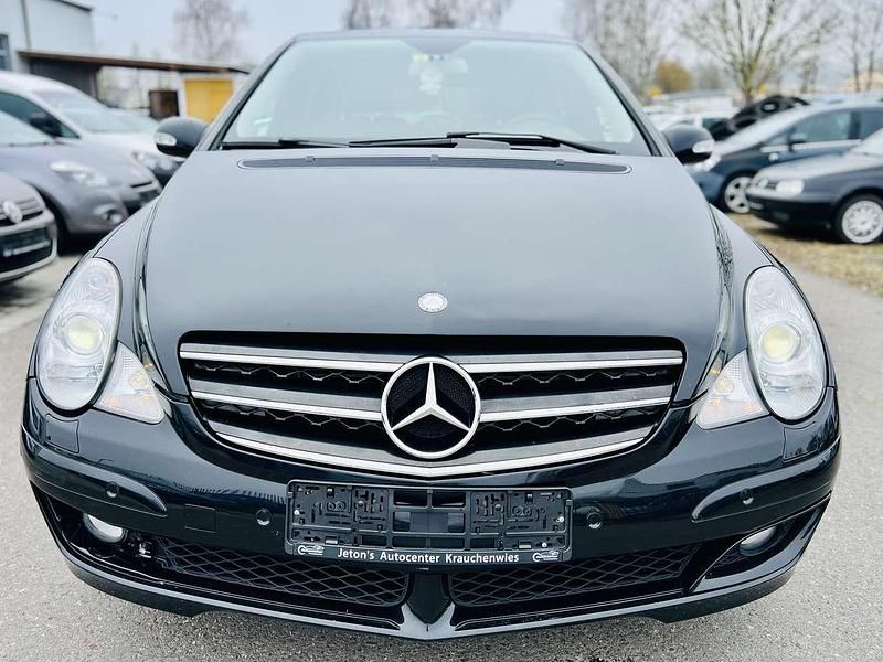Gebraucht Mercedes R320 224 PS (164 kW) 2006 Obsidianschwarz  metalliclack Van / Kleinbus