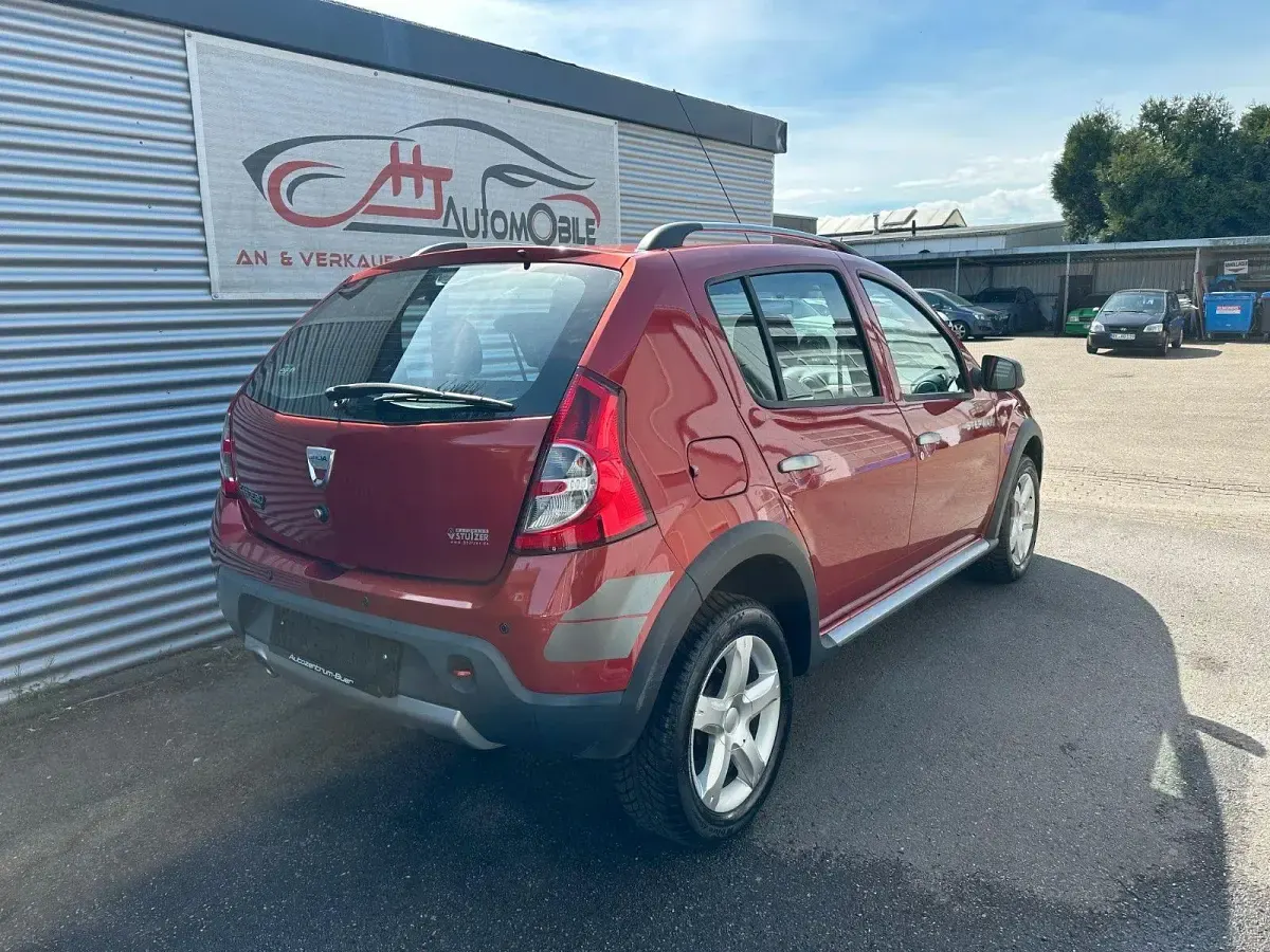 Gebraucht Dacia Sandero Stepway 87 PS (63 kW) 2010 Rot Limousine