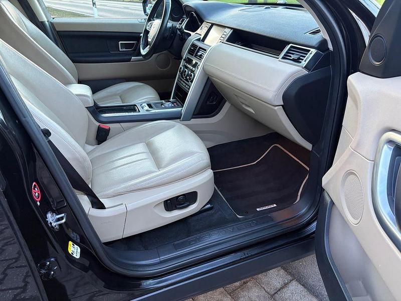 Gebraucht Land Rover Discovery Sport HSE 179 PS (131 kW) 2016 Santorini black SUV