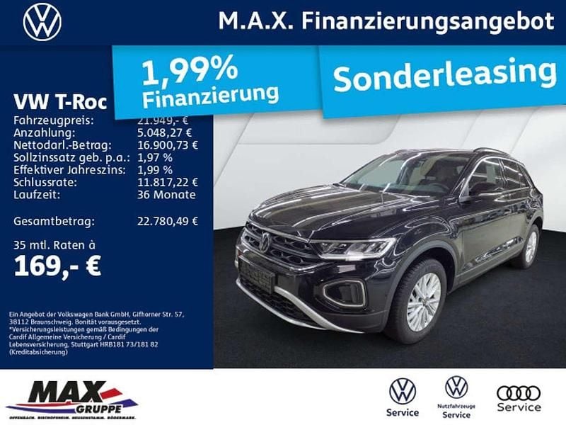 Deep black perleffekt (metallic) Gebraucht 2024 VW T-Roc Life SUV | 21.949 € (Guter Preis) - Bild 1/3