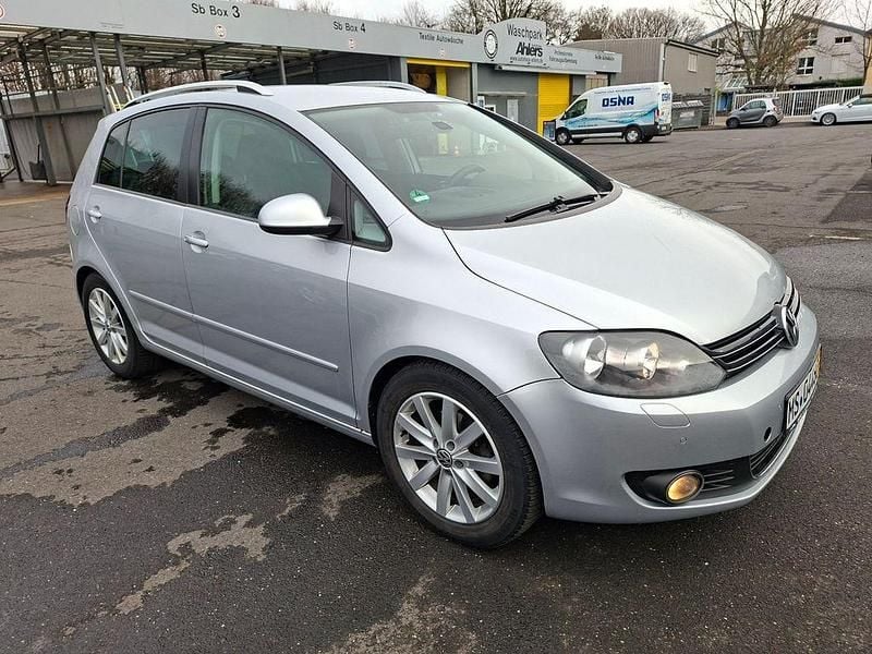 Gebraucht VW Golf Highline 105 PS (77 kW) 2010 Silber Limousine