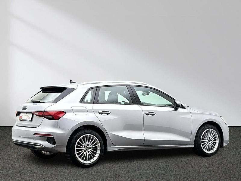 Second-hand Audi A3 Advanced 110 CP (80 kW) 2021 Argintiu Berlinǎ