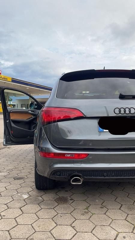 Grau Gebraucht 2016 Audi Q5 Exclusive SUV | 15.900 € (Guter Preis) - Bild 1/4