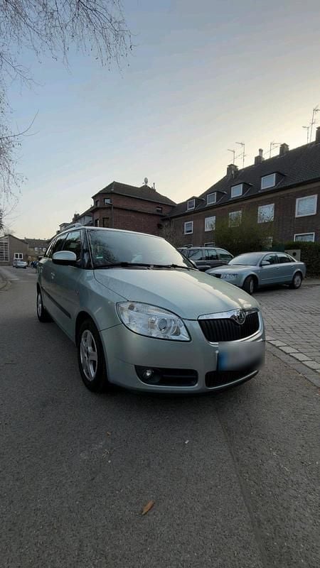 Gebraucht Skoda Fabia 105 PS (77 kW) 2010 Silber Kombi