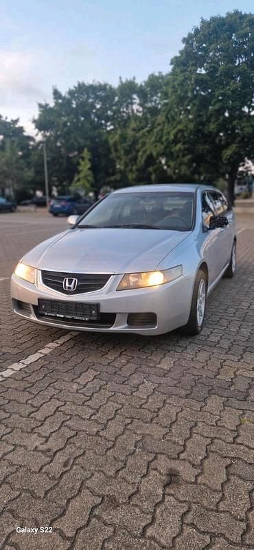 Silber Gebraucht 2003 Honda Accord Kombi | 2.499 € (Superpreis) - Bild 1/4