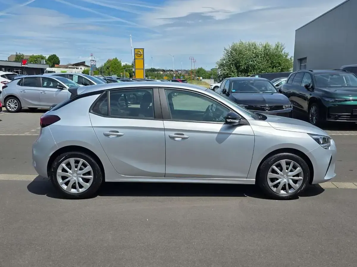 Gebraucht Opel Corsa Edition 101 PS (74 kW) 2023 Aluminium silb/kristall silb Kleinwagen