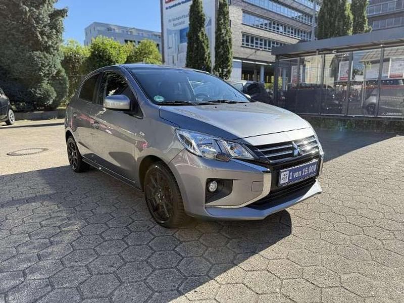 Gebraucht Mitsubishi Space Star Plus 71 PS (52 kW) 2022 Platinum grau Kleinwagen