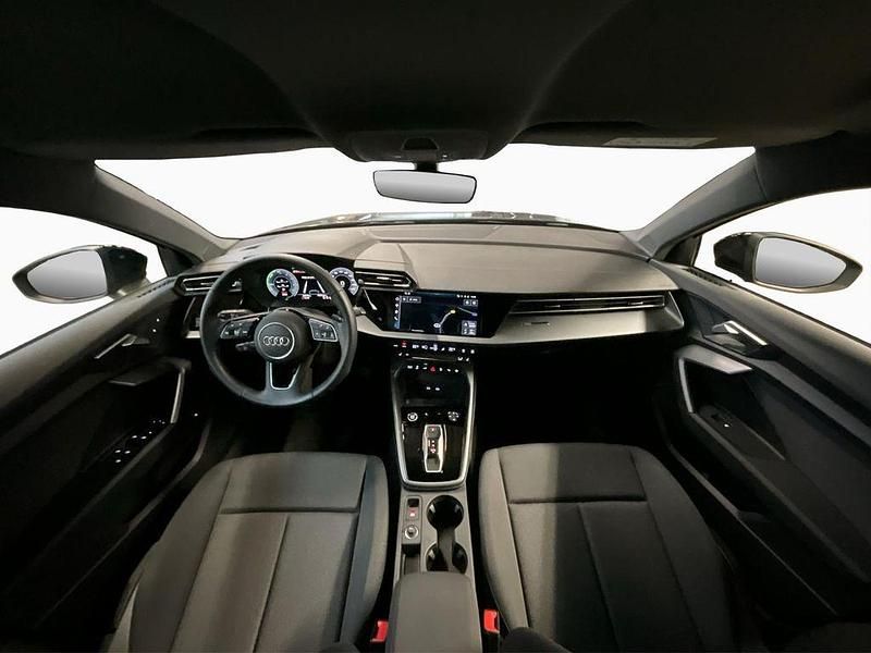 Używany Audi A3 Advanced 204 KM (150 kW) 2025 Czarny Sedan/Limuzyna