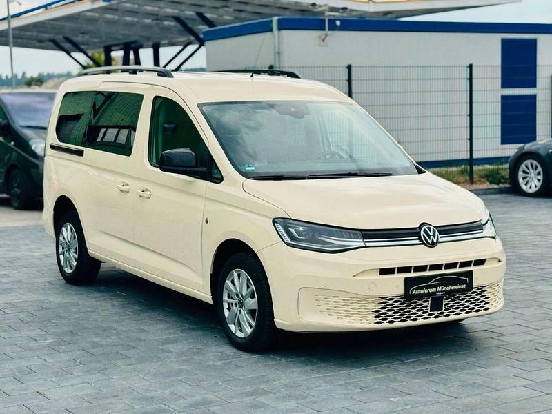 Beige Gebraucht 2023 VW Caddy Maxi Life Van / Kleinbus | 35.999 € - Bild 1/4