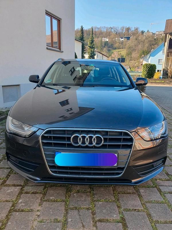 Gebraucht Audi A4 150 PS (110 kW) 2015 Schwarz Kombi
