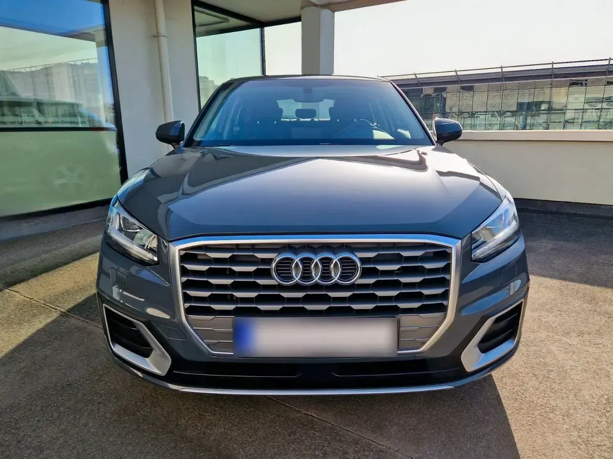 Usata Audi Q2 Advanced 116 CV (85 kW) 2018 Grigio SUV