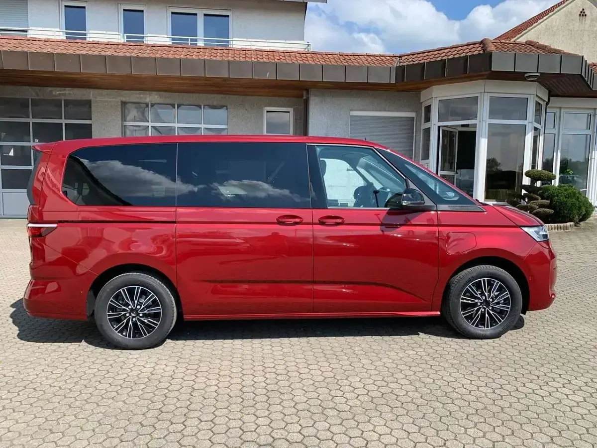 Neu VW Multivan 245 PS (180 kW) 2026 Fortanarot Van / Kleinbus
