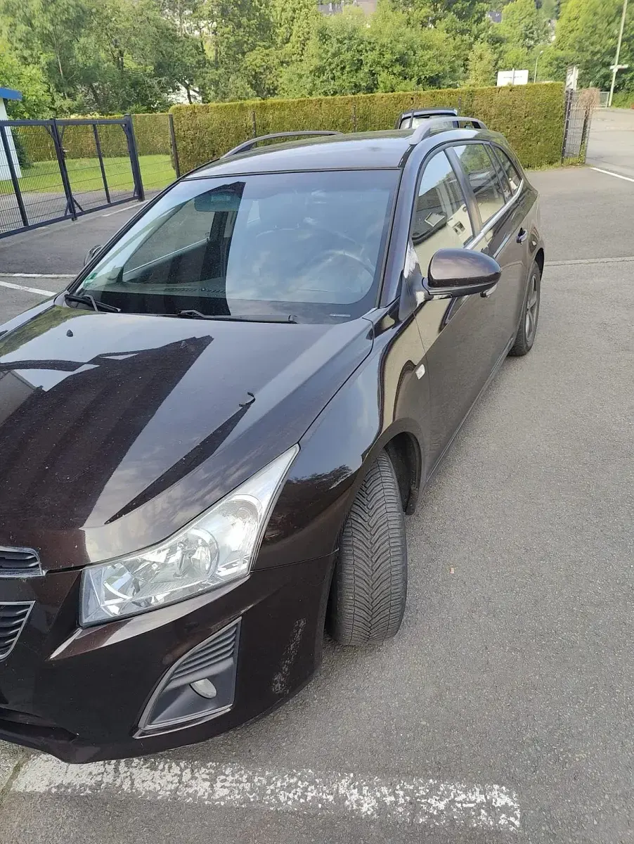 Gebraucht Chevrolet Cruze 163 PS (119 kW) 2012 Braun Limousine
