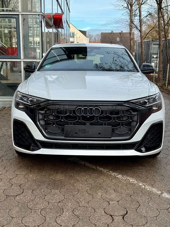 Gebraucht Audi Q8 S-Line 286 PS (210 kW) 2025 Weiß SUV