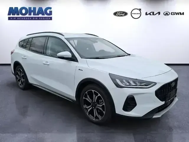 Używany Ford Focus Active X 155 KM (114 kW) 2023 Biały Kombi