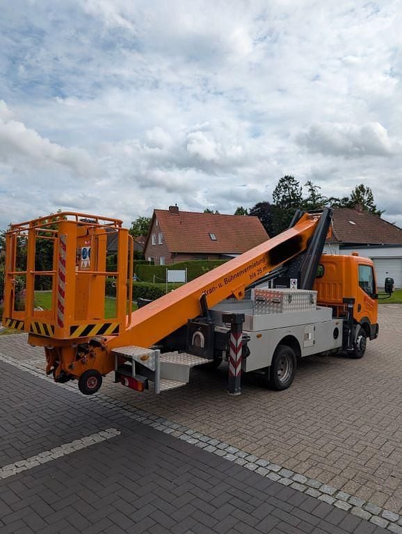 Gebraucht Nissan Cabstar 136 PS (100 kW) 2016 Orange Pickup
