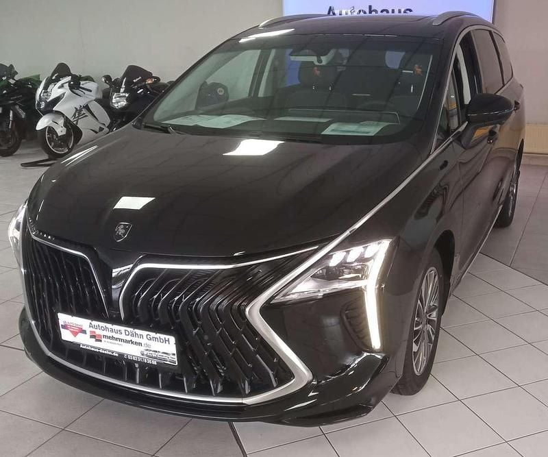 Neu Forthing Yacht/4 U-Tour 177 PS (130 kW) 2025 Schwarz Van / Kleinbus