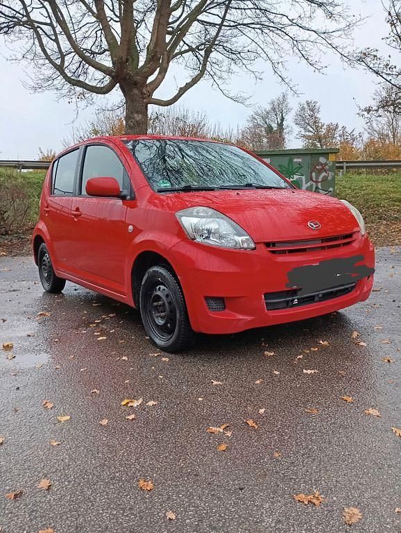 Rot Gebraucht 2008 Daihatsu Sirion Kleinwagen | 1.200 € (Superpreis) - Bild 1/4