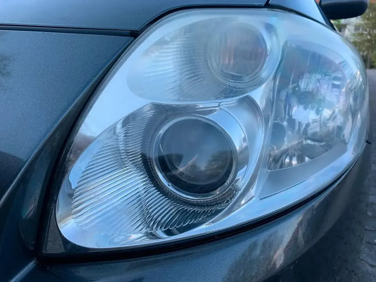 Gebraucht Toyota Auris 97 PS (71 kW) 2007 Grau Kleinwagen