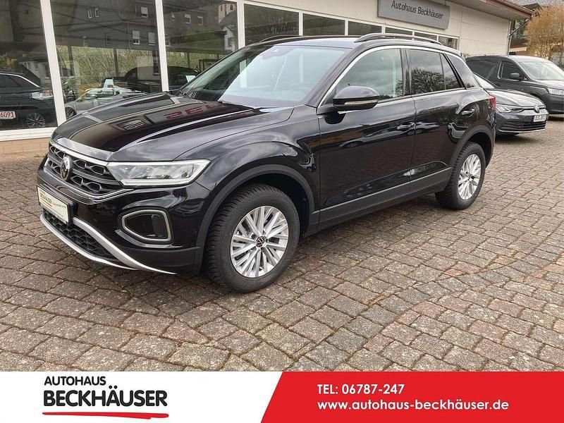Deep black perleffekt Gebraucht 2024 VW T-Roc Life SUV | 29.500 € (Guter Preis) - Bild 1/4