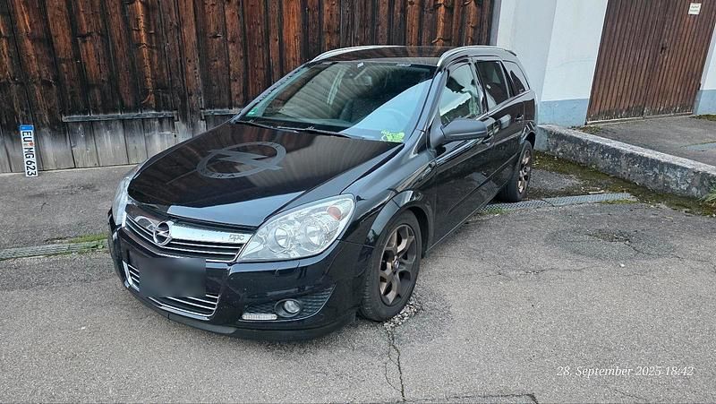 Gebraucht Opel Astra 100 PS (73 kW) 2007 Schwarz Kombi