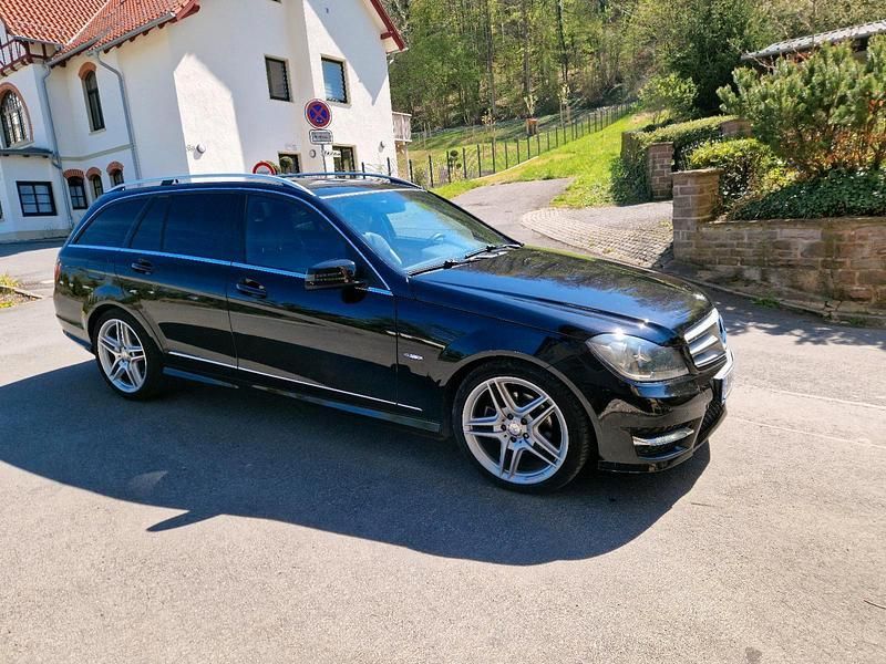 Schwarz Gebraucht 2014 Mercedes C200 AMG Kombi | 14.999 € (Fairer Preis) - Bild 1/4