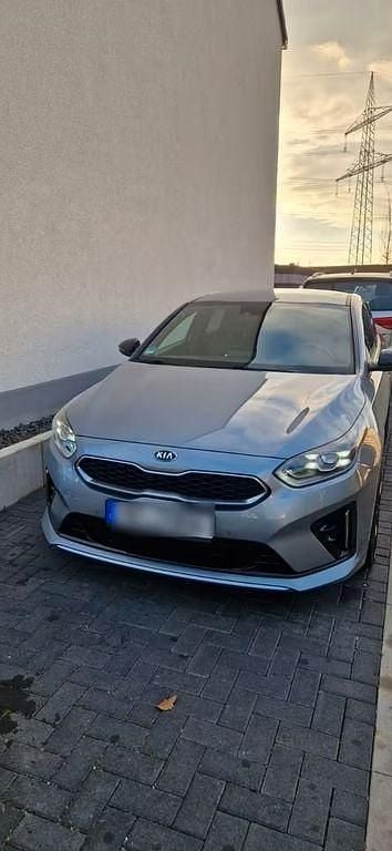 Gebraucht Kia ProCeed 136 PS (100 kW) 2020 Grau Kombi