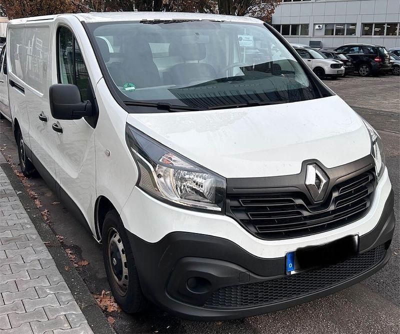 Weiß Gebraucht 2017 Renault Trafic Komfort Van / Kleinbus | 6.200 € (Superpreis) - Bild 1/4