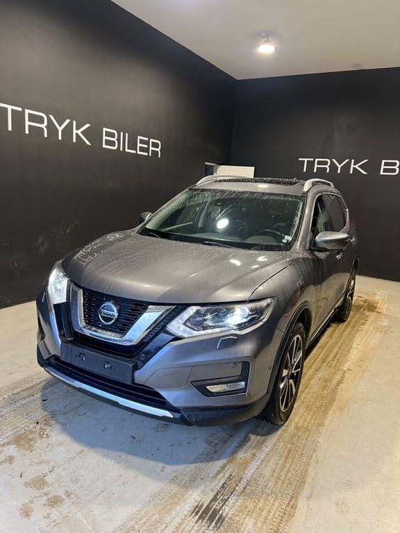 Grau Gebraucht 2020 Nissan X-Trail Tekna SUV | 16.800 € (Guter Preis) - Bild 1/4