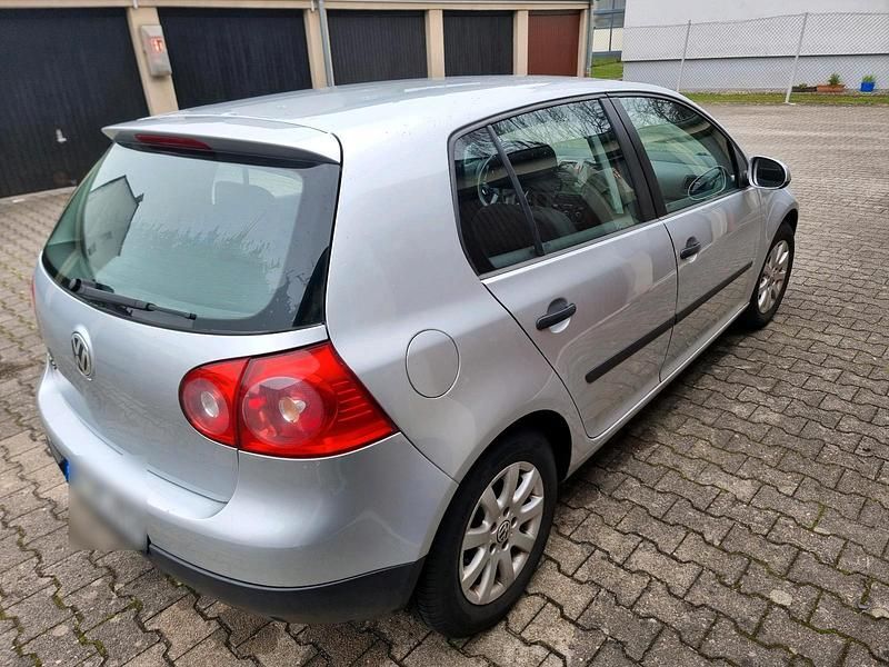 Gebraucht VW Golf IV 2004 Silber Limousine