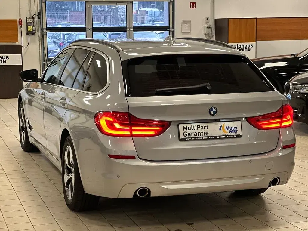 Gebraucht BMW 520 Performance 190 PS (139 kW) 2019 Silber Kombi