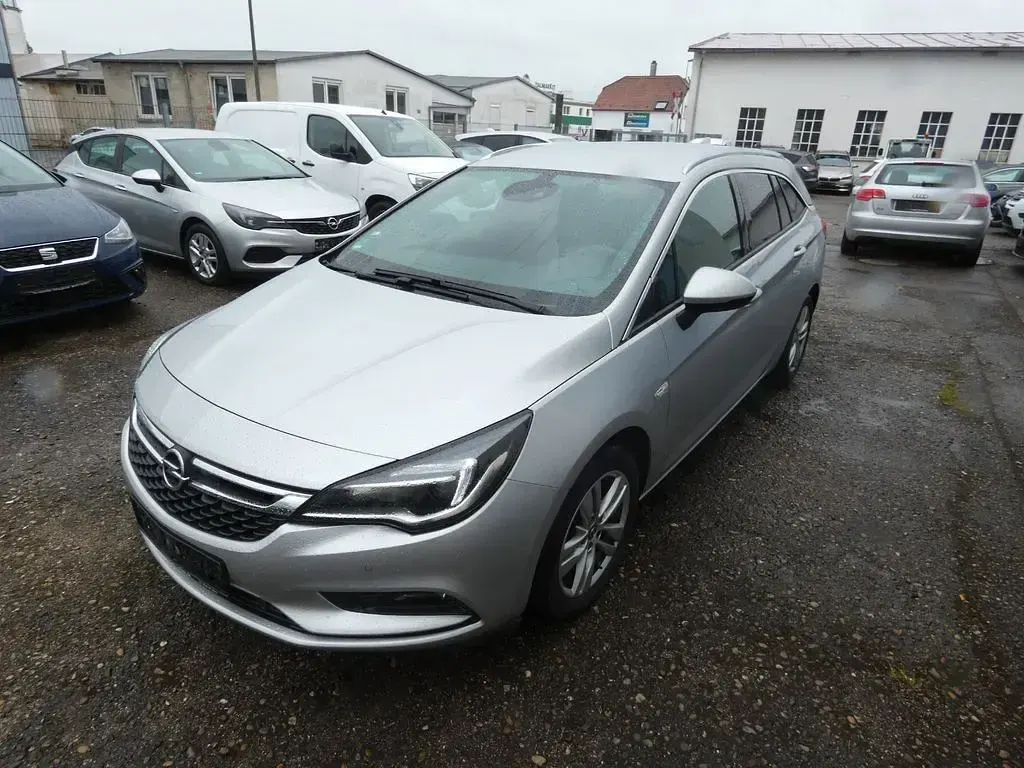 Gebraucht Opel Astra Dynamic 150 PS (110 kW) 2017 Silber Kombi