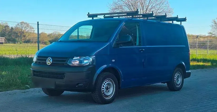 Second-hand VW Transporter 102 CP (75 kW) 2013 Albastru Van