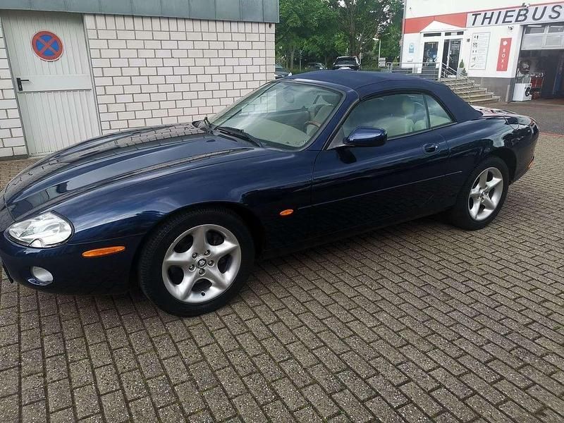 Gebraucht Jaguar XK8 284 PS (208 kW) 2001 Blau Cabrio
