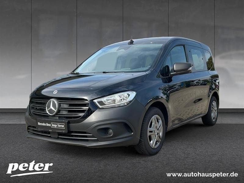 Loparitschwarz metallic Gebraucht 2024 Mercedes eCitan Kombi | 22.990 € (Fairer Preis) - Bild 1/4