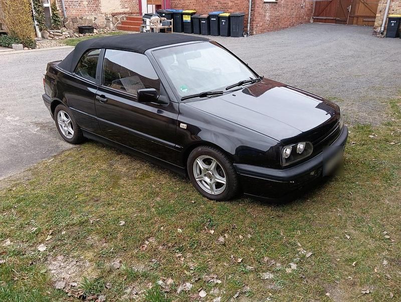 Gebraucht VW Golf Cabriolet 90 PS (66 kW) 1994 Schwarz Cabrio
