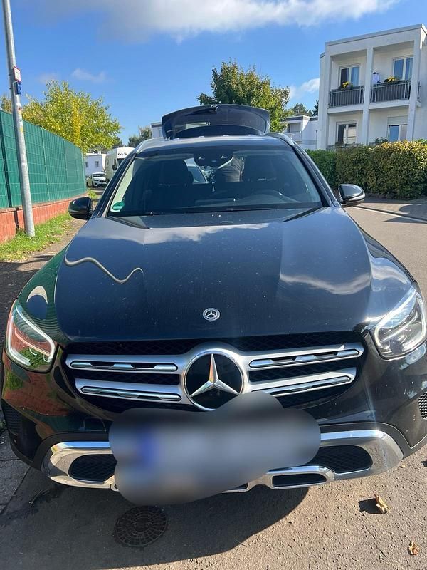Schwarz Gebraucht 2019 Mercedes 200 SUV | 26.500 € (Etwas zu teuer) - Bild 1/4