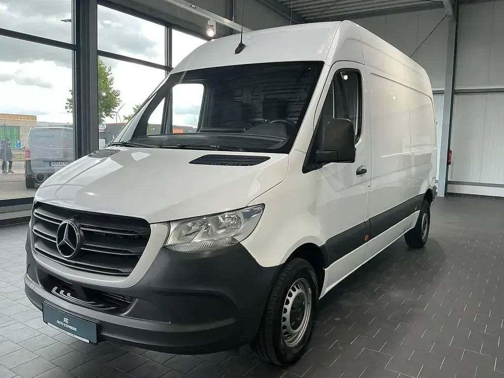 Gebraucht Mercedes Sprinter 143 PS (105 kW) 2021 Weiß (arktikweiss) Van